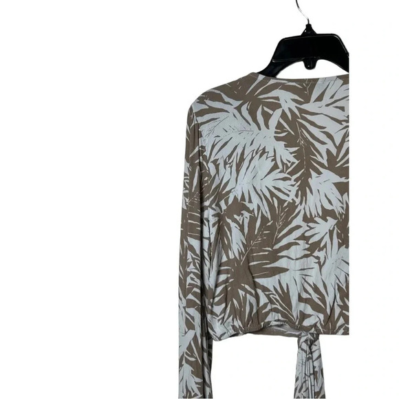 1742. EMORY PARK LONG SLEEVE CROPPED KIMONO WITH TIE IN THE FRONT SIZE SMALL - Picture 8 of 9